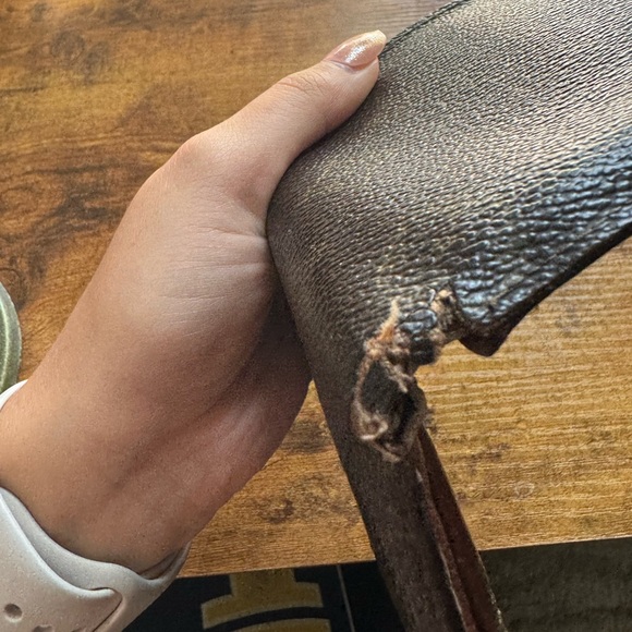 Louis Vuitton Bifold Wallet - Picture 9 of 11